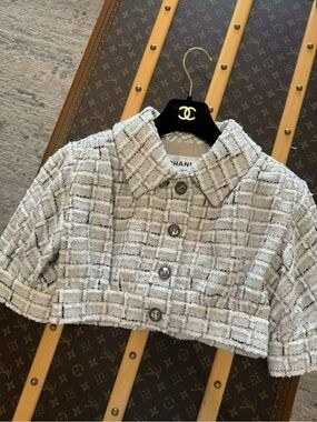 Chanel Cream Bouclé Cropped Jacket